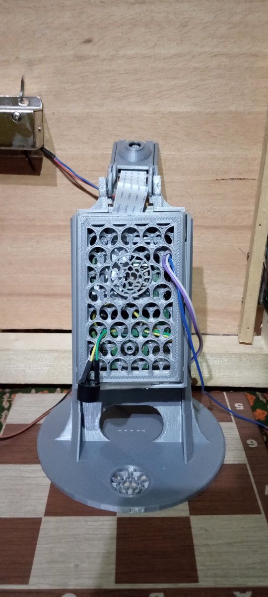 uenr_robotics's tweet image. The Artificial intelligence based face recognition system detects whether a person is wearing a mask or not and grants access if the person has a mask on.
@VodafoneGhana @IBM
#Hacklab2021
2/3