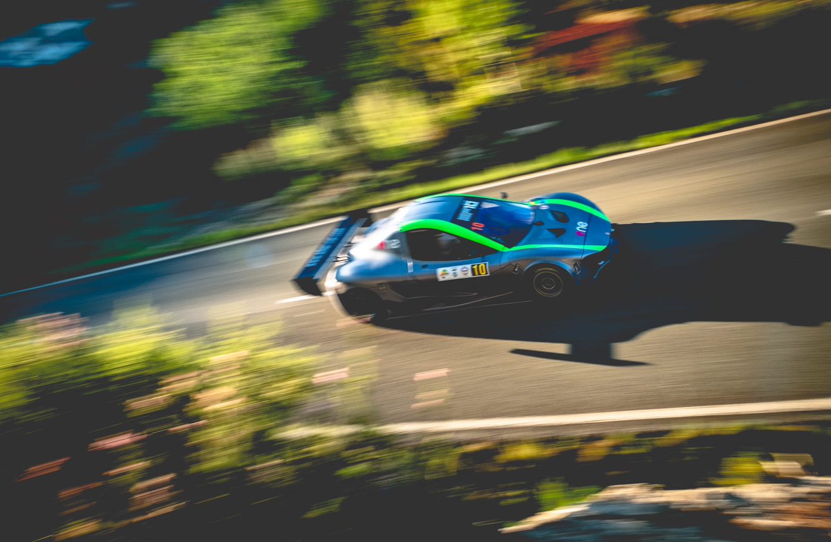 Silver-Car tweet media