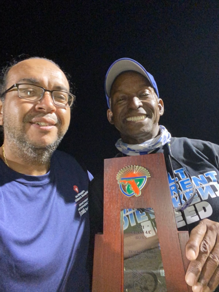 FlyingLsAthlete's tweet image. Flying Ls Boys Track&amp;amp;Field team wins the DISTRICT CHAMPIONSHIP tonight in dramatic fashion, beating St. Thomas Aquinas by 4pts Congrats Coach Martin (look at that cheese), Coach Murillo Coach Fulton &amp;amp; especially the young men who won the trophy. 2 milers went 1,2,3,4 to score big