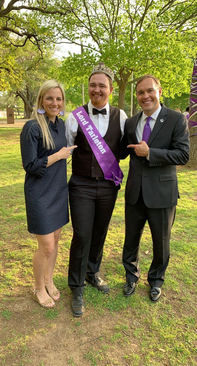 LathesTowns's tweet photo. Congratulations to Lord &amp; Lady TARLETON! #TarletonExcellence #TarletonIntegrity #TarletonRespect #2021FoundersWeek #MayFete https://t.co/uDJt1yU2rY