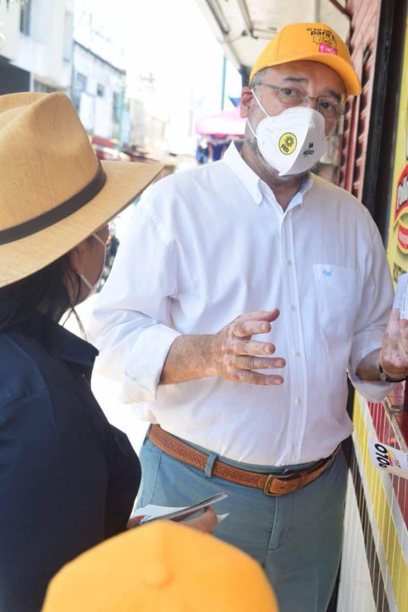 landyacebo's tweet photo. Nuestro Candidato a #DiputadoFederal #Dist2 d #Tepic, @PoloDominguez trabajará todos los días para llevar a su municipio al siguiente nivel y lograr que el crecimiento económico genere mejor calidad de vida.
¡Síguelo en redes y conoce sus propuestas porque #NayaritTodoLoPuede https://t.co/RBnjyrNKhJ