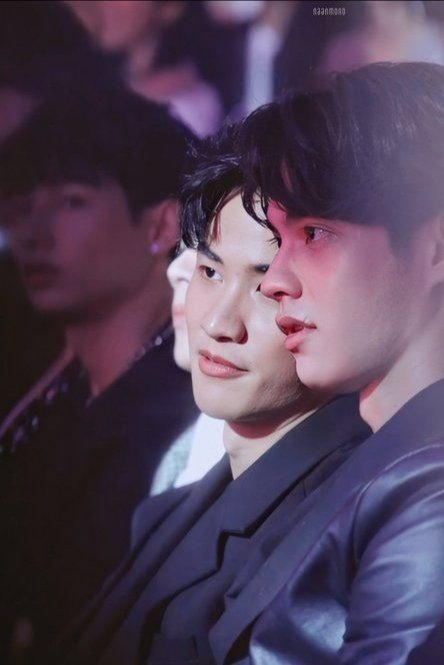 TTWLOOKS's tweet image. 