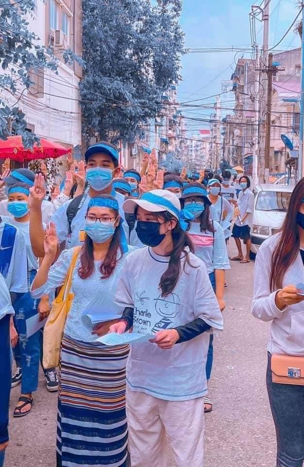 LwinSoeSoe1's tweet image. #RejectMilitaryCoup 
#WeNeedR2PInMyanmar 
#HowManyDeadBodyNeedForUNtoTakeAction 
#WhatsHappeningInMyanmar 

Photo Crd