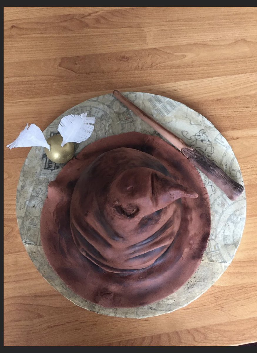 MissGardner2024's tweet photo. Wow!! An astonishing cake from Ms Constantinou 👏🏻🌟 Inspired by Harry Potter🦉⚡️ Well Done Ms  Constantinou✨🧙🏻 @OnslowStAudreys @Onslows_Bus #OSAmazingBakers #TeachersVsStudents https://t.co/FrMYW2VduV