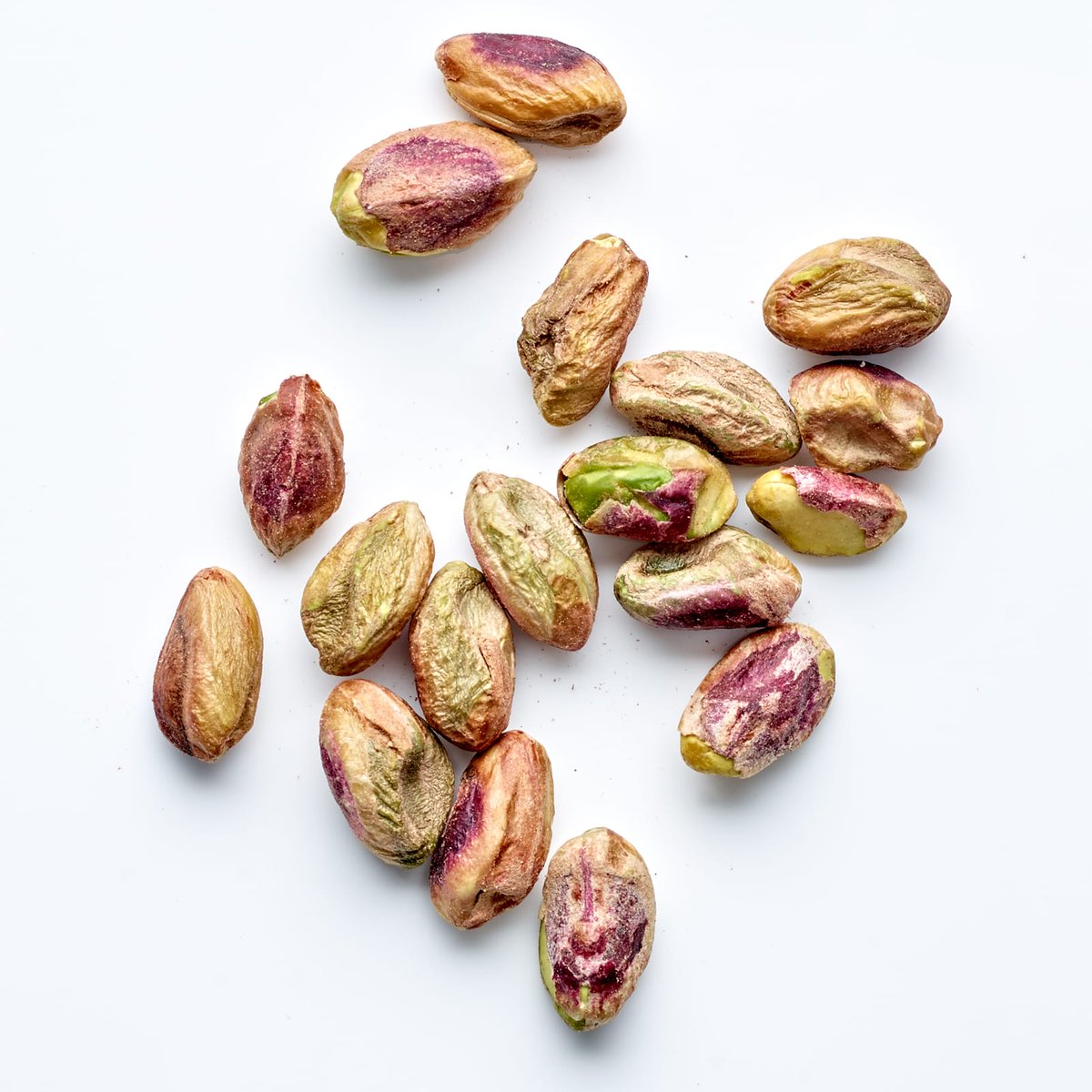 Always the finest soft and creamy pistachios go into our Goji Berry + Pistachio chocolate.

#treatyourselfbetter #pistachios