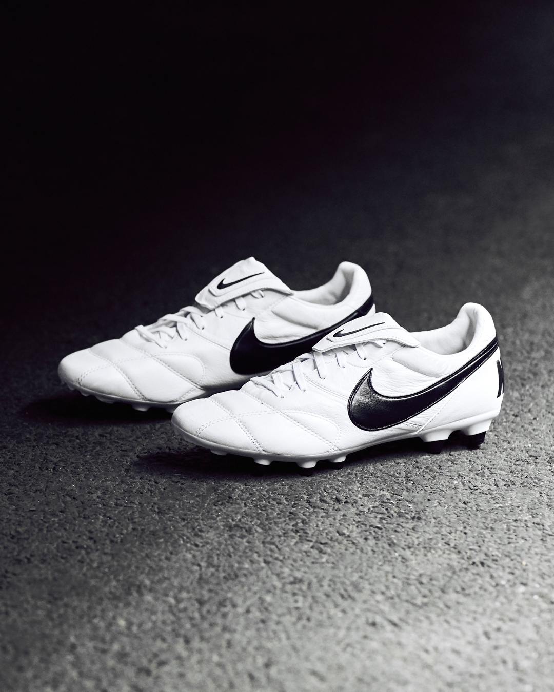 Pro:Direct Soccer on Twitter: "Price Drop The Nike Premier II FG "White/Black" is £70 Pro:Direct Soccer ⚪️ Back to for less 📲 Shop here 🛒https://t.co/e4eNaZZODh https://t.co/QiYxop5yQq" / Twitter