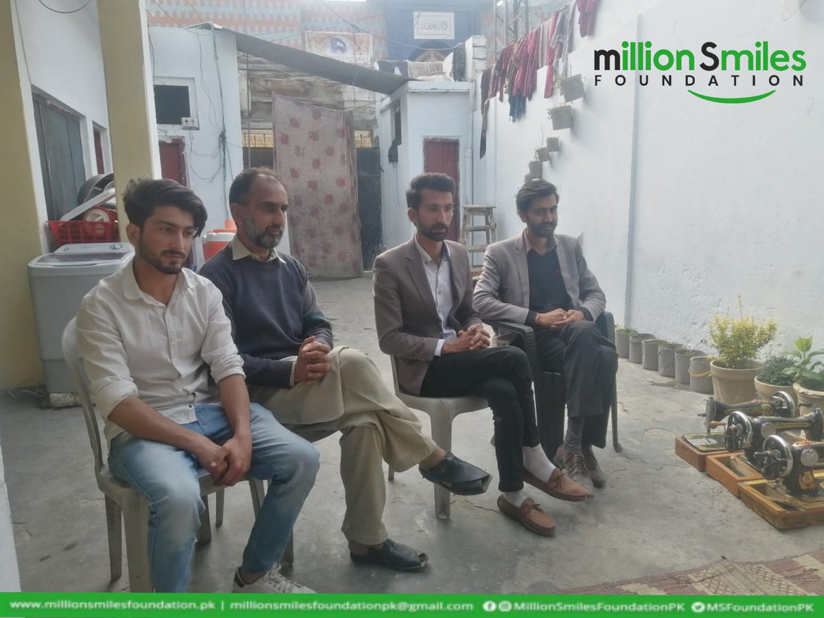MSfoundationPK's tweet image. Our team #Gilgit arranged a visit to orphanage to spend some quality time and share the love and joy with them. Core team member #MSF Mr. Khalid Zafar and team head Gilgit Mr. Raja Shahzaib led the overall Activity.

#SmilesForHumanity