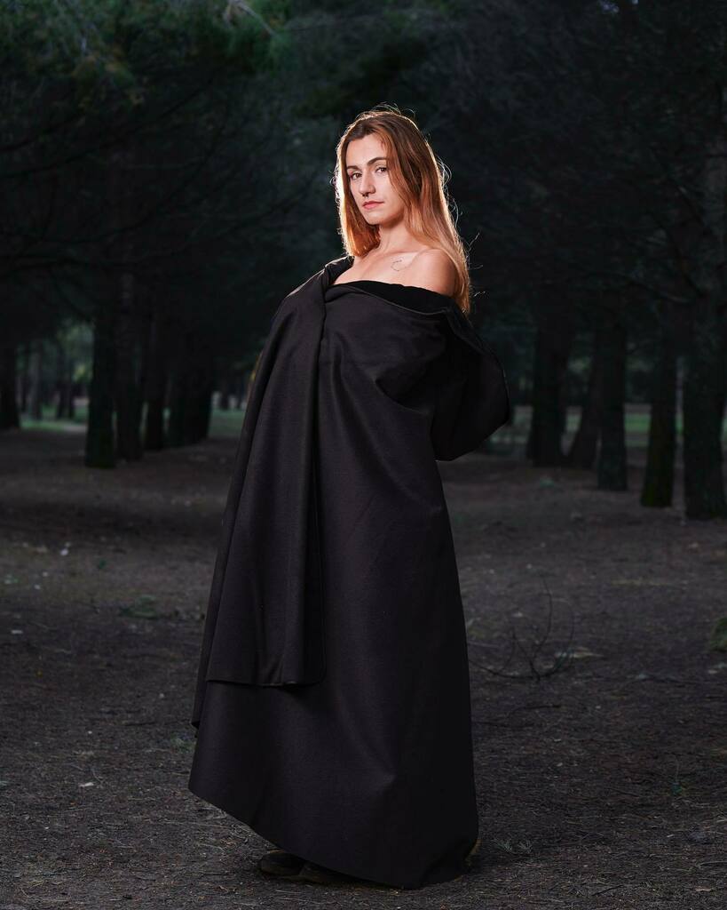 Misterio en el bosque @bianca_cb58 #retrato #portrait #portraitphotography #fotografiaretrato #mujer #bosque