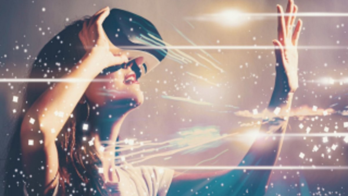 ComputerworldES's tweet photo. Dar el salto a la nube implica mucho más que adoptar una nueva tecnología. Supone establecer una estrategia de negocio y prepararse para abordar nuevos desafíos. @TSystems_Iberia nos da las claves para migrar a #cloud con éxito. #acceleratedigitalnow https://t.co/h9inLwvFkF https://t.co/HIvRvkRodS