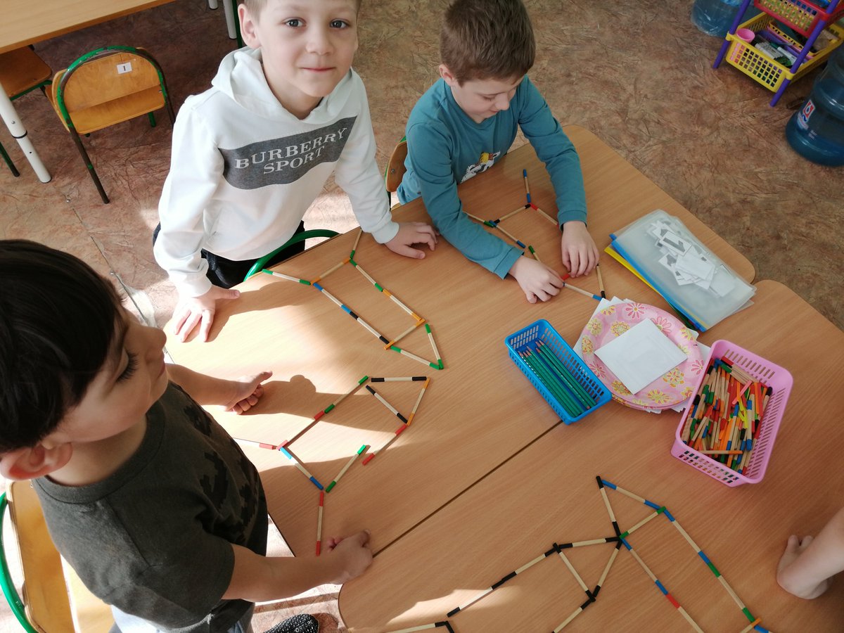 День Космонавтики! На протяжении недели воспитанники детского сада "Солнышко" Верхняя Подстепновка узнают про Космос на занятиях, развлечениях в игровой форме! Воспитываем чувства гражданственности и патриотизма! Гордость за свою Родину!