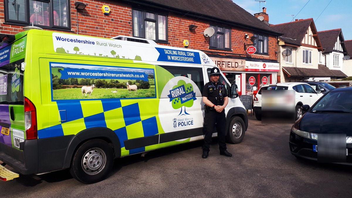 BromsgroveCops's tweet photo. Bromsgrove North Safer Neighbourhood Team will be in Fairfield Thursday 22nd April from 6pm for 1hr.
Please come and say hello. Share any concerns or whether its advice that is needed.
#safercommunities #ConnectingWithTheCommunity #policepatrol https://t.co/0i2J5ZbC4y