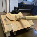 にゃんこ大戦争？!本格的な猫戦車・大砲が飛んできそう!