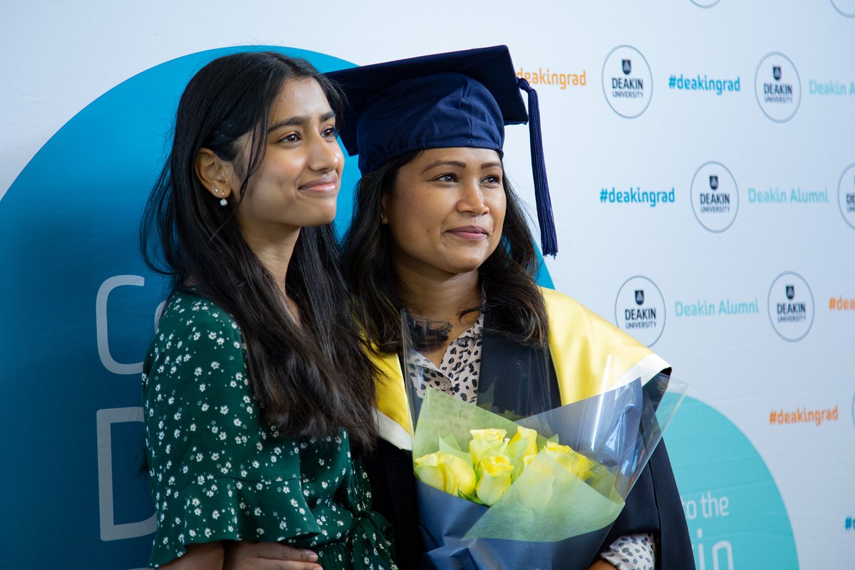 Deakin's tweet image. Thank you to #Deakin's newest alumni who attended today's #DeakinGrad🎓 in #Warrnambool. Congratulations, you did it!