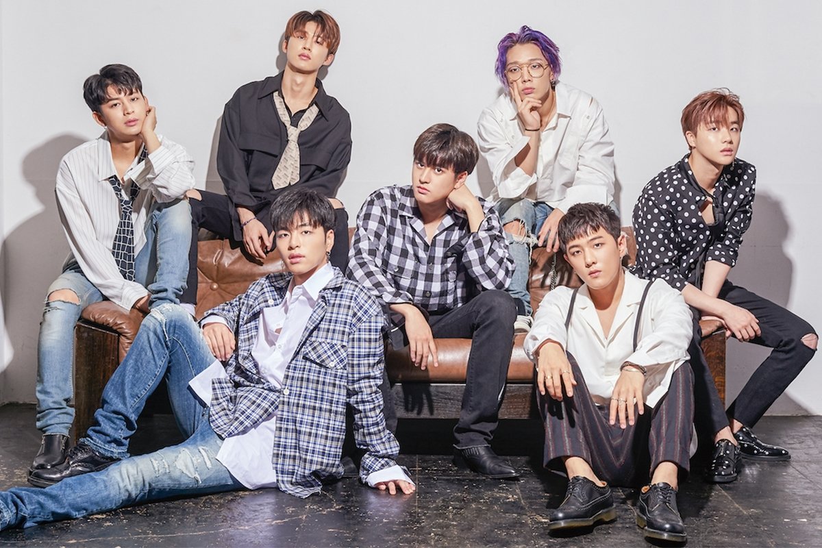 Odsgamerx's tweet photo. IKON is one of the best K Pop band but so underrated. Their songs are awesome in love scenarios like break ups...love life...and so on...
I think people should listen to the songs of IKON. I'm sure K pop fans will like their songs. ❤️ #KPOPUNPOPULAROPINIONS
#supportIKON
#iKON https://t.co/mzneFL9RGY