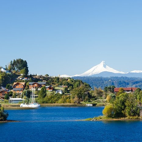 Chaitén, Cochamó, Hualaihué y lago Llanquihue, en la Región de los Lagos; Putaendo, en la Región de Valparaíso y Mamiña, en la de Tarapacá, fueron declaradas Zonas de Interés Turístico, ZOIT, totalizando 35 territorios con esta condición en el país. Ver en bit.ly/3a9gEs0