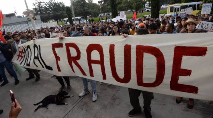 cesar_rue's tweet photo. Consigna del magnate neoliberal, día triste para la democracia.
#INECORRUPTO #INERectificaYA
Les comparto mi opinión 👇
https://t.co/cwcIutGdTY https://t.co/4x1j5tsblX