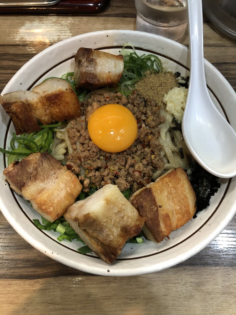 annbrera's tweet photo. 【2021年4月5日 @秋葉原】
●e⭐︎イヤホン秋葉原店
　EARIN M-2   10,000円前後
●麺屋 はるか 秋葉原店
　ど肉台湾まぜそば（並）1,220円 https://t.co/ij9fhH7rkU