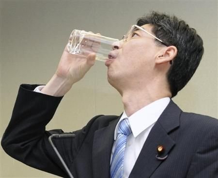 chen41889227's tweet photo. @SRtoxics This person drank it and got leukemia https://t.co/1WKp2smDlW
