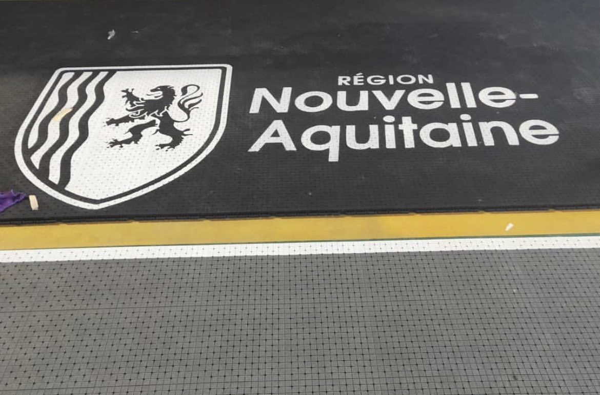 Bravo à la  <a href="/LigueBasketNAQ/">Ligue Nouvelle Aquitaine de BasketBall</a> vient d’investir dans 4 terrains officiels <a href="/FIBA3x3/">3x3 Basketball | FIBA3x3</a> ! 
Leurs licenciés seront les 1ers à avoir la chance de jouer sur le terrain #3x3 officiel des Jeux Olympiques. 
👀 <a href="/cnEnlio/">Enlio</a> x <a href="/LigueBasketNAQ/">Ligue Nouvelle Aquitaine de BasketBall</a> 👀