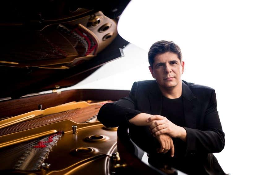 Platea Magazine tweet media