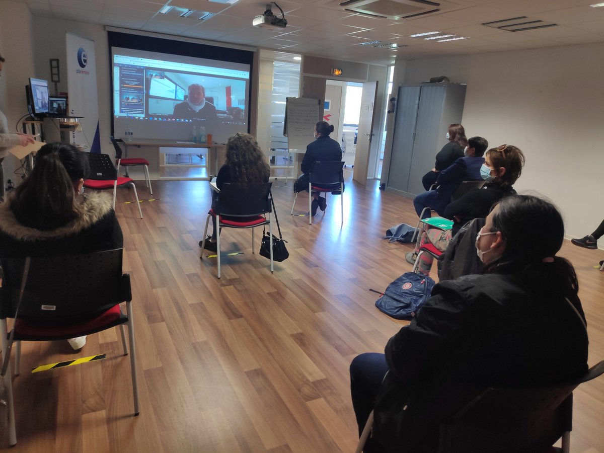 👩‍🔧Découverte du secteur de la plomberie pour 15 dames du bassin, en vue de féminiser ce #métier, au @pole_emploi Nimes 7 collines. Merci à Pierre Lefebvre de Génie Fluide d'avoir répondu présent, en visio, au pied levé #TousMobilisés #BTP #Avaya #Nimes #artisanat #CEP #formation