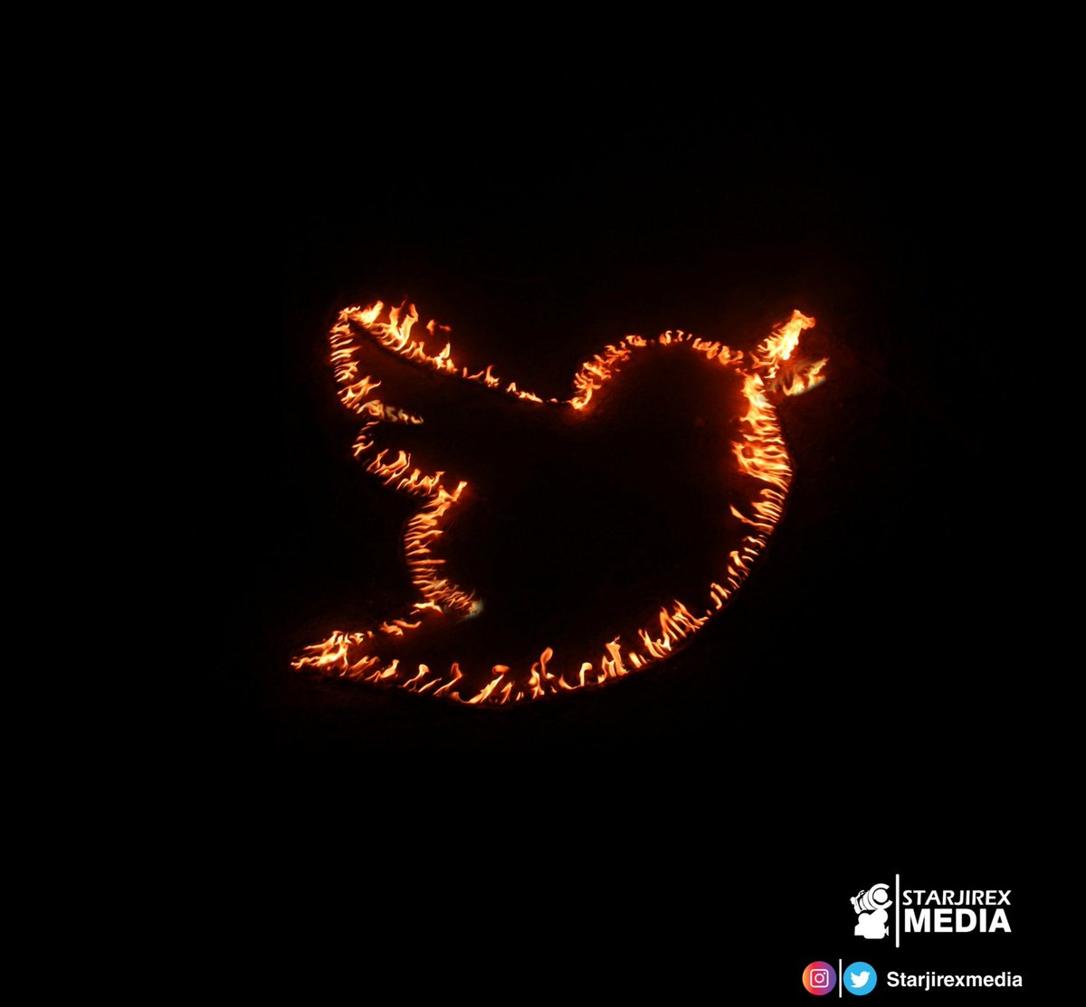 I saw " Twitter NG "trending can you help me trend my creativity🙌
#EndSARS #JusticeForLufuno Akanke | Nigerian | Ahmed Musa | Rochas | Agba | Grants 
                  The shot                           The outcome📸