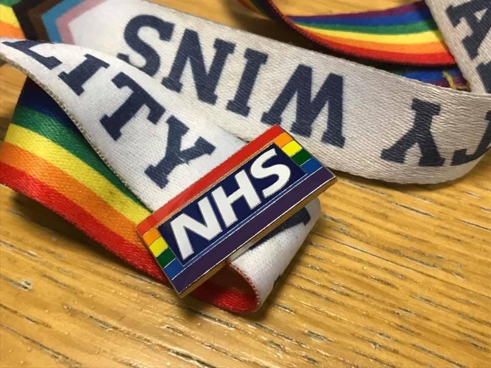 One of our GPs spoke with an older man who has a terminal diagnosis, and his friend. When the GP asked if they were partners, the patient said, “See, I told you they’d be ok with us. They’ve got them Rainbow badges.” This is why #NHSRainbowBadge training is so important. 1/2