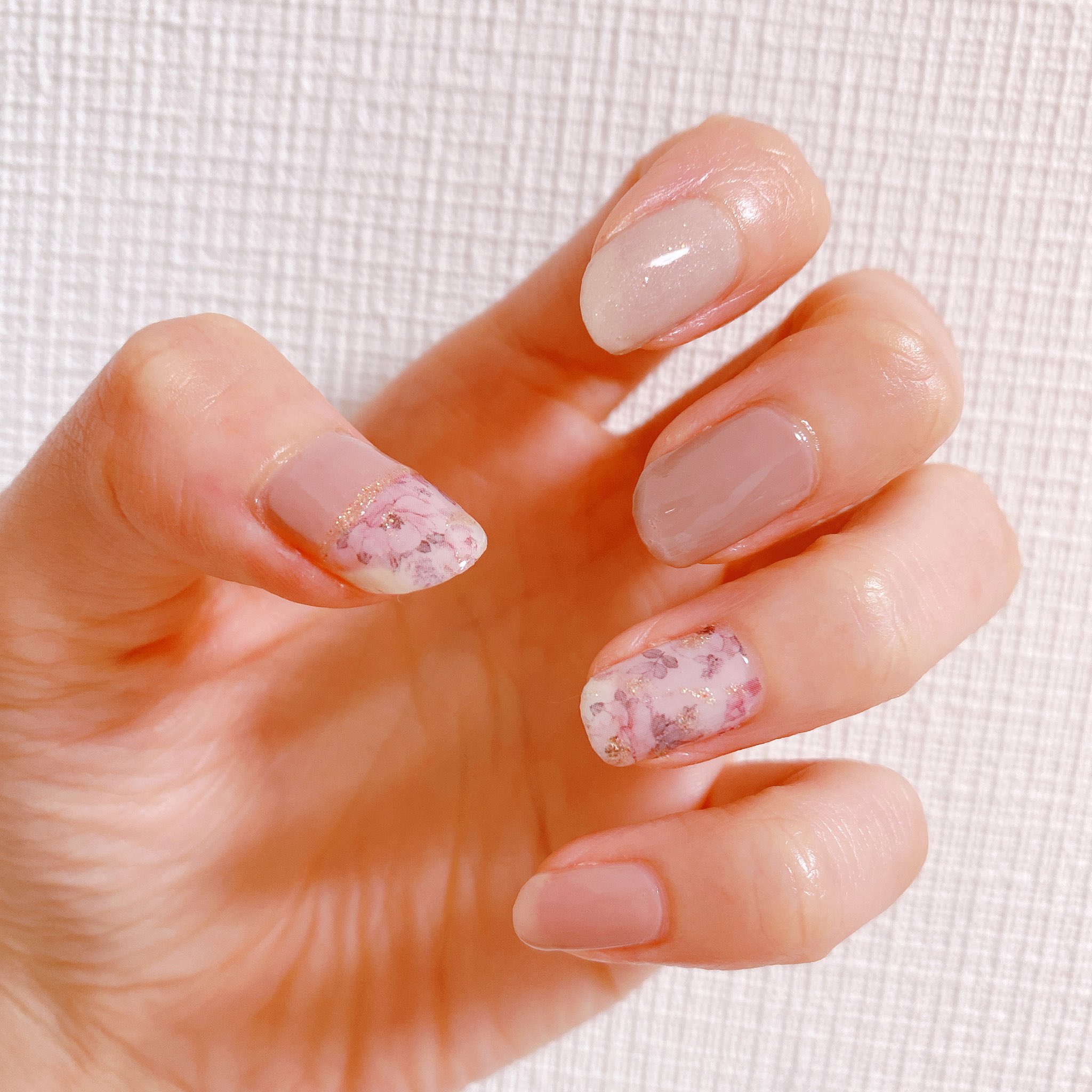 石川由依official 由依 セルフネイル褒めてもらえた T Co Wvgzfc52vg Twitter