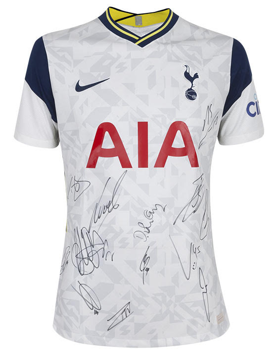 We are giving away a signed @Spursofficial shirt courtesy of <a href="/WilliamHill/">William Hill</a>  

For your chance to win follow <a href="/spursshow/">The Spurs Show</a> and @williamhill and retweet this.

#THFC #COYS #spurs #williamhill 

Terms - promotions.williamhill.com/offer/enter-fo…

18+. Please gamble responsibly. begambleaware.org