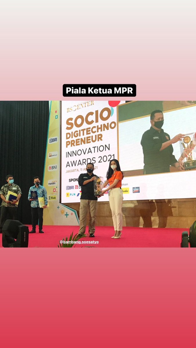 rieke_c's tweet photo. Winning the MPR (People's Consultative Council) Chairman Cup is the legitimacy of what we have been fighting for. @kontrakhukum is indeed the sought after solution that is sorely needed and impacts Indonesia as a nation. We undoubtedly will continue the fight. 
God is with us. https://t.co/gRtwoQKMyE