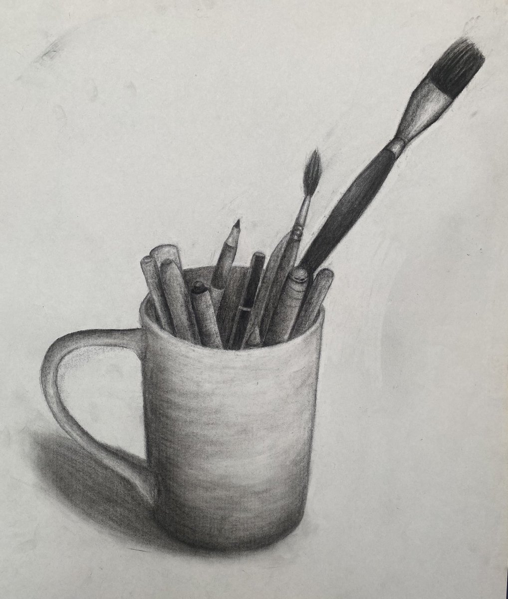 WahconahART's tweet photo. Charcoal Drawings ⁦@CBRSDArts⁩ #WahconahArt #Wahconah #Wahconahrhs #ArtMajor #PaintDesign https://t.co/OmMZvN7jY0