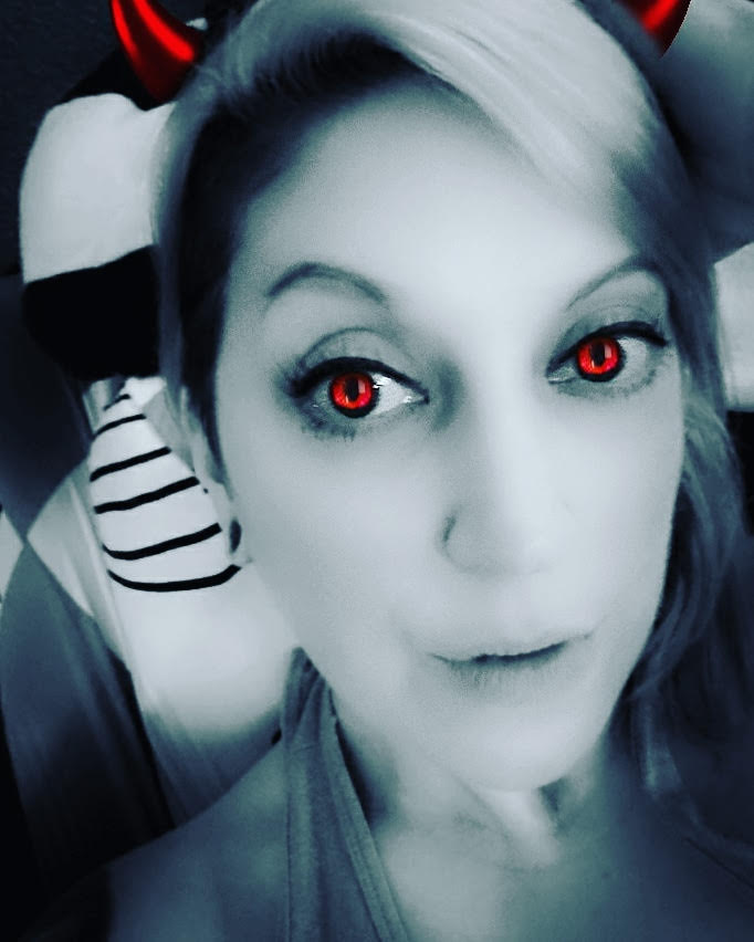 Leah Lederman (@leahlederman) on Twitter photo Here's an interview with <a href="/DrunkDorksStef/">Stefani Manard</a>
I love her work. She is incredibly special.
Pre-order your copy of Cafe Macabre II now! With 117 backers, we're $85 shy of our next stretchgoal!
kickstarter.com/projects/cafemā¦
#cafemacabre #horrorstories #horrorart #womeninhorror #womenwriters Here's an interview with <a href="/DrunkDorksStef/">Stefani Manard</a>
I love her work. She is incredibly special.
Pre-order your copy of Cafe Macabre II now! With 117 backers, we're $85 shy of our next stretchgoal!
kickstarter.com/projects/cafemā¦
#cafemacabre #horrorstories #horrorart #womeninhorror #womenwriters