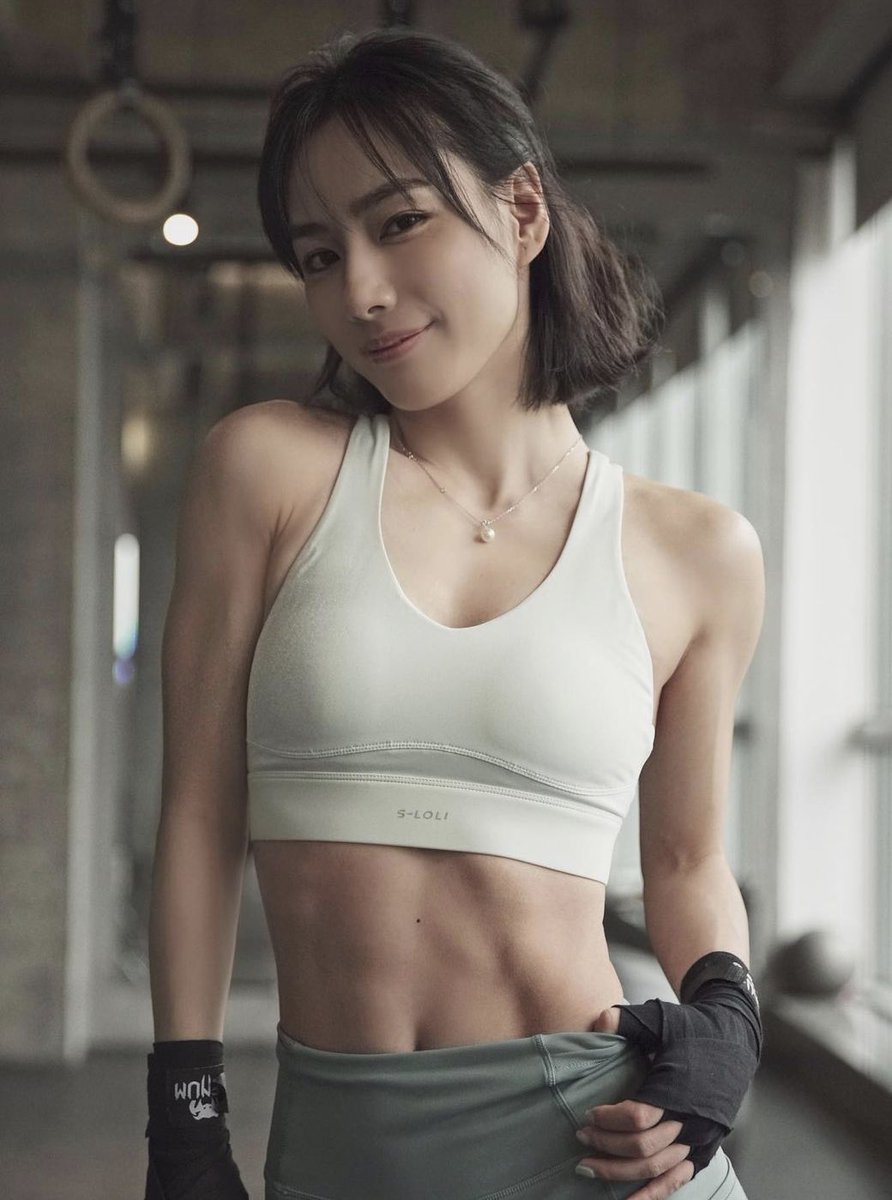 Twitter 上的 フィットネス美女 チェン ナンヤン 筋トレ女子 腹筋女子 T Co Icfunst2g4 Twitter