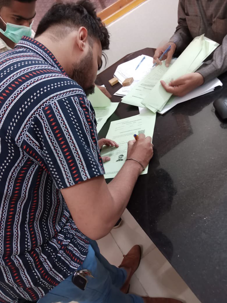 techmovementpak's tweet image. TMP team have submitted a petition in Sindh High Court for postponing the examination in current Covid-19 situation.