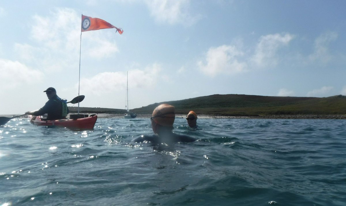 sailflags's tweet image. The Scilly Swim Challenge used us to produce not only teardrop flags but also some bespoke safety flags to be used on the back of their kayaks. Call us if you specific requirements.
sailflags.co.uk
@ScillySwim 
#sailflags #teardropflags #islesofscilly #scillyisles