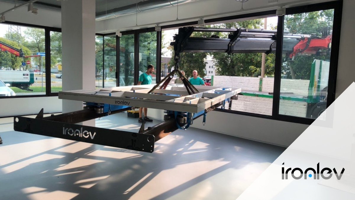 ironlev's tweet photo. Incredibile pensare che una piattaforma di tali dimensioni possa semplicemente fluttuare su delle comuni rotaie in acciaio.
#IronLev è la tecnologia a levitazione magnetica senza alcun compromesso infrastrutturale, energetico o di sicurezza.
https://t.co/nnu3oSlix1
#innovation https://t.co/Uwwcja9l6a