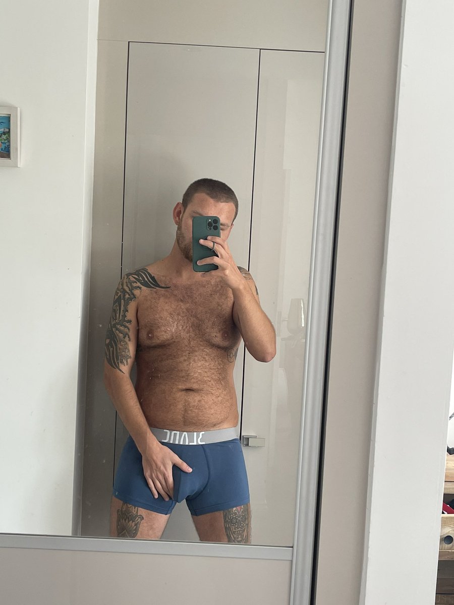 ApolTis's tweet photo. What do we think to blue? https://t.co/43UTeaHo9v