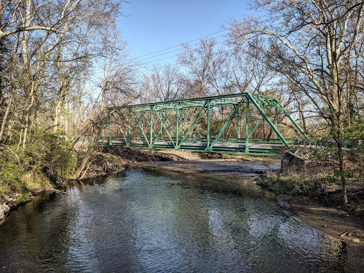 architectdave72's tweet image. Walked around Falls Park in Pendleton last evening.