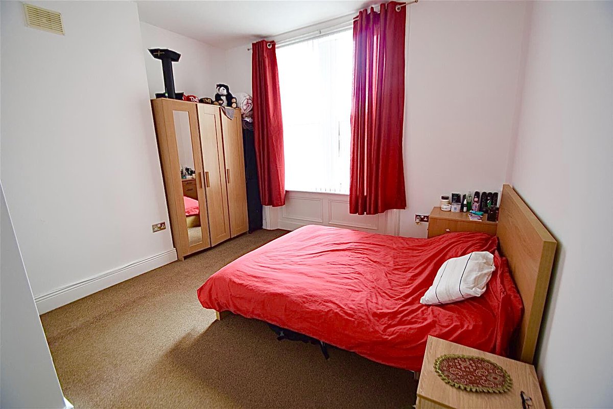 🏠 Beautiful and characterful, two bedroom, first floor flat for sale

⭐️No upper chain 

🛏️Two double bedrooms 

🖱️ embleys.co.uk/for-sale/?flat…