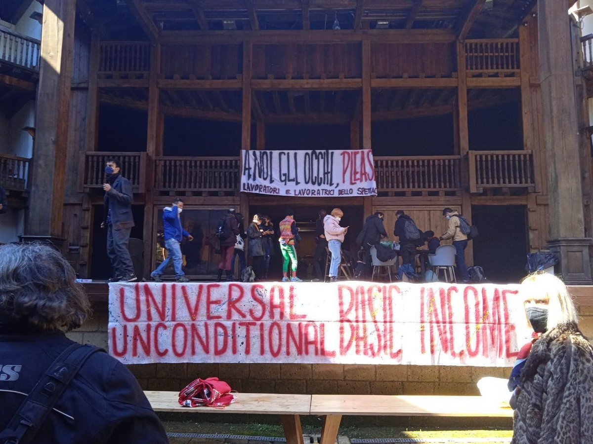 Istruiamocx, agitiamocx, organizziamocx che c'è da 🪐rifare il mondo • remake the Globe 🪐. Occupato il #globetheatre a Roma dalla Rete Lavorat° Spettacolo e Cultura. #occupatoilGlobo #nonpernoimapertuttx