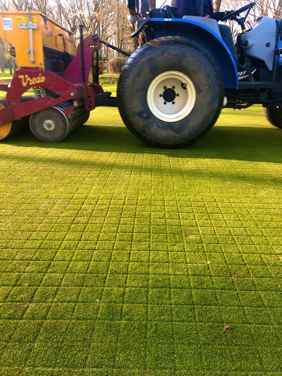 With temperatures finally picking up. Perfect time to overseed the greens followed by a light dressing and a granular feed! All aprons have been hollowcored an will also be sand dressed and granular fed! Let the season begin 👌 <a href="/LangleyParkGC/">Langley Park GC</a> <a href="/ianajordan/">Jordans</a>