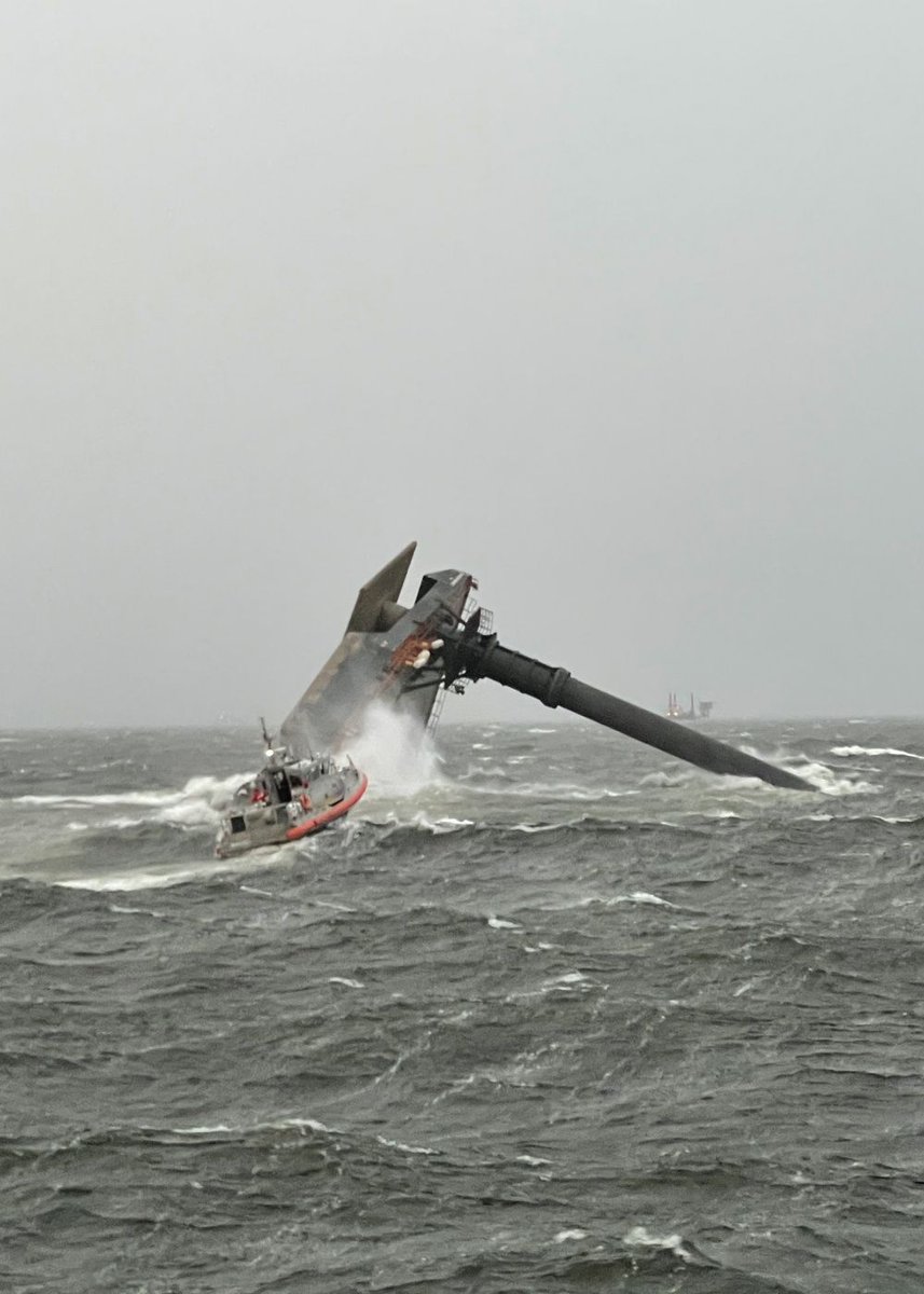 offshoreenergyt's tweet photo. Dozen missing after #liftboat capsizes in #GulfOfMexico https://t.co/r07c7mbSi6 #offshore @USCG @USCGHeartland https://t.co/HX0jmmdHAl