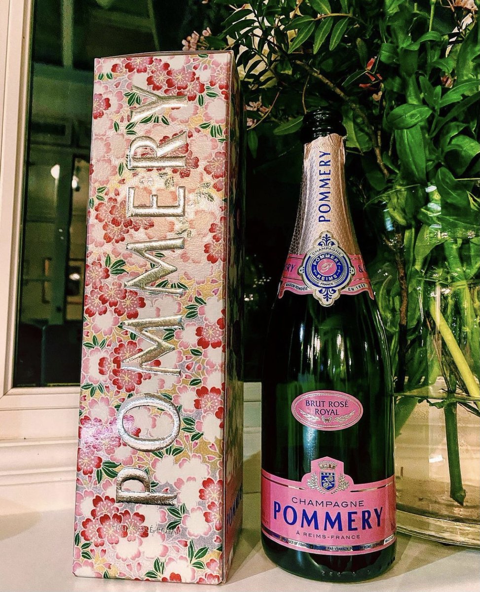 All the pink for #InternationalDayofPink 🍾💖
📸 IG endofthewine #Pommery #PommeryChampagne #ExperiencePommery #Champagne  #BrutRose