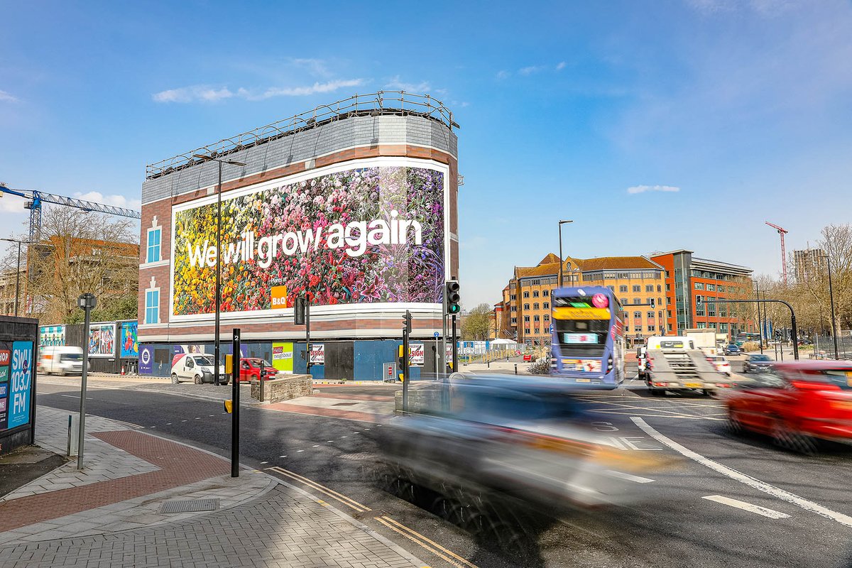 blowUP media UK tweet media