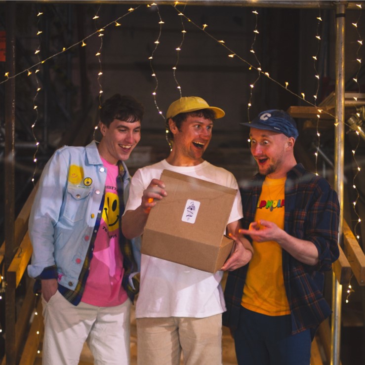 The @PatternpusherUK boys have their #FestivalInABox - have you got yours?💃 Only 18 days left to buy your Festival in a Box for 2 filled with all sorts of #festival goodies and access to a lineup of #SouthWest musicians for just £20🥳 Grab yours here: bit.ly/PoltFest