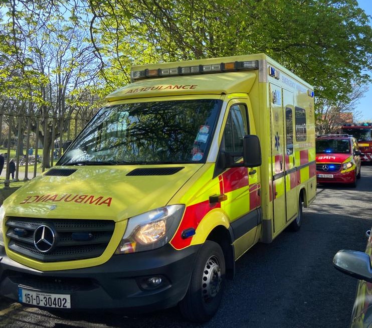 DubFireBrigade's tweet image. Three units have attended a house fire in Dun Laoghaire. Firefighters in breathing apparatus extinguished the fire after conducting a search. 

A positive pressure fan was then used to ventilate the building of smoke.

#Dublin #fire #DLRCC