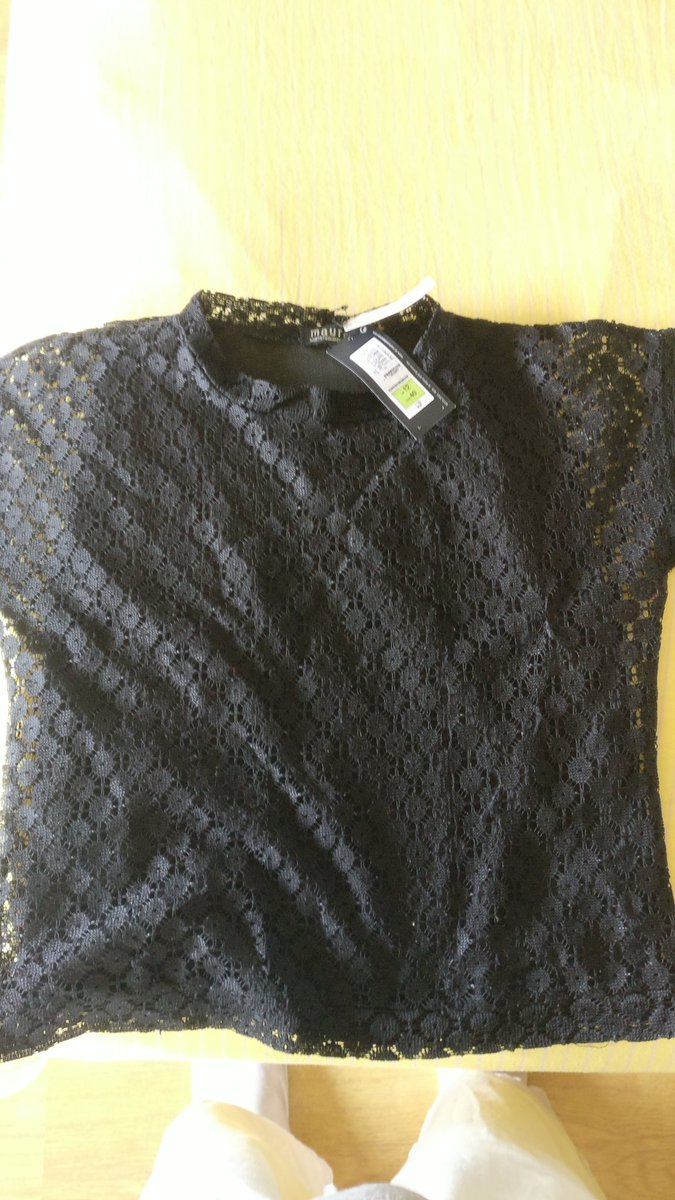 CitizenVoice8's tweet photo. @marksandspencer @MandSIndia @MandSnews @bhayana_mohit fake clothes are being sent on ordering products from M&amp;A india website.. seems a scam hope clothes are not virus infected.. hope M&amp;S resolves the issue https://t.co/wPU4DP7R2c https://t.co/md2UuPQv1L