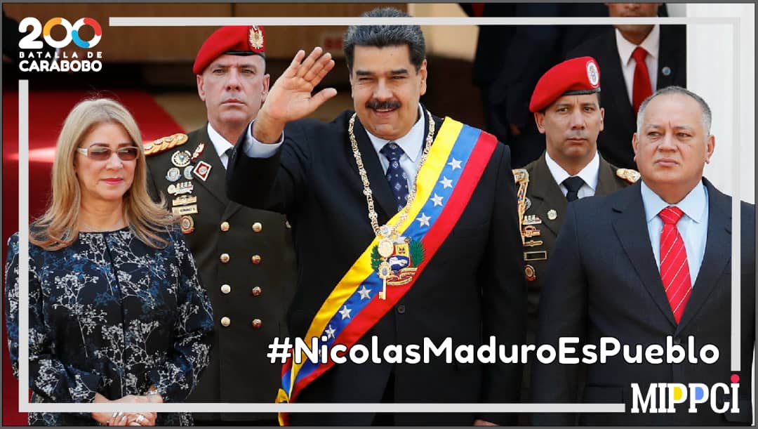 #14Abr |🇻🇪📢 ¡ETIQUETA DEL DÍA! ▶️
#NicolásMaduroEsPueblo 

A 8 años de la victoria del presidente Nicolás Maduro, el pueblo de Venezuela se mantiene firme y leal al proceso revolucionario. Juntos, seguimos venciendo.
<a href="/NicolasMaduro/">Nicolás Maduro</a>