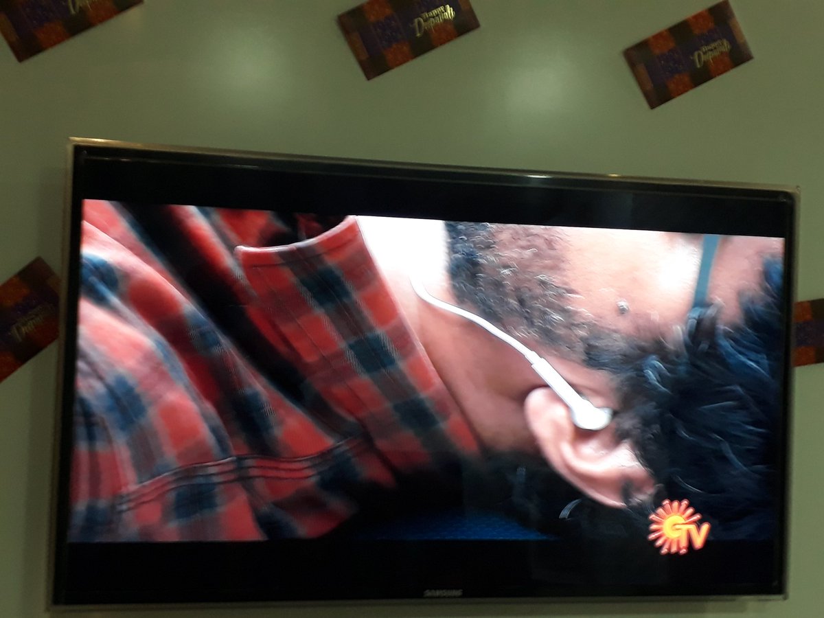 AllYGirL85's tweet photo. #Master
#MasterOnSunTV 
@actorvijay 🔥🔥🔥 https://t.co/nvCYC45sUa
