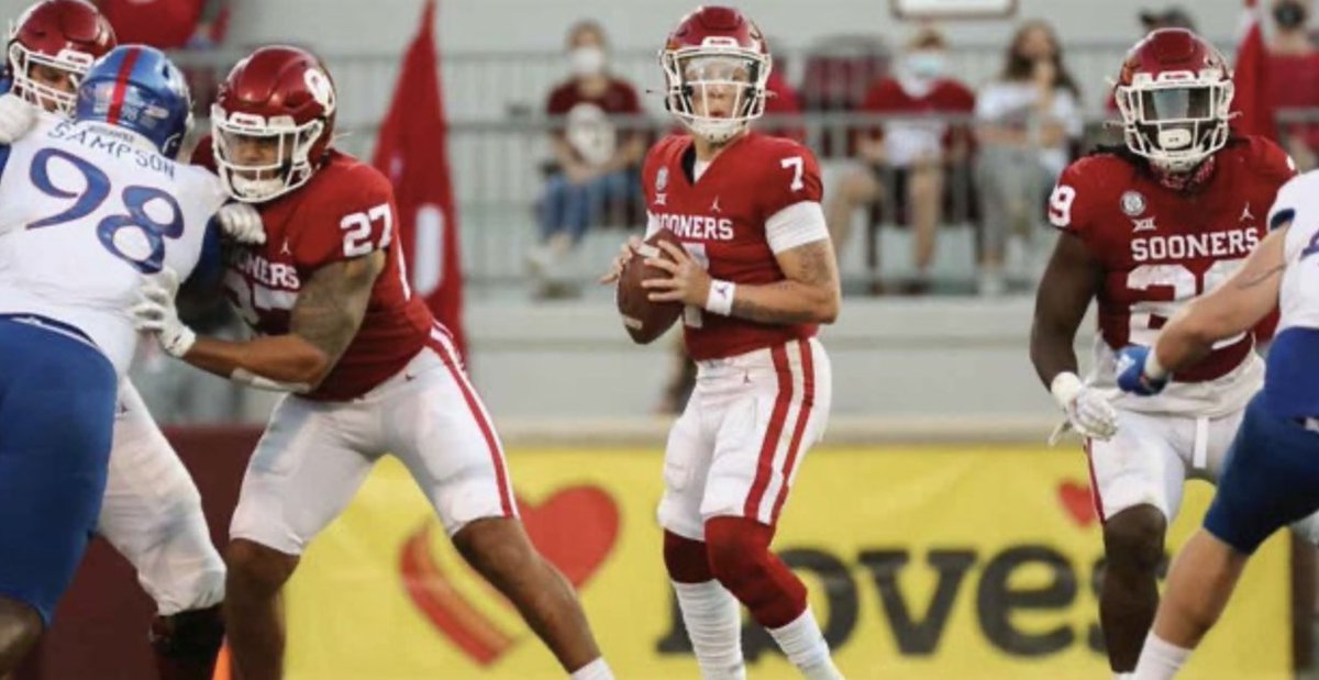 247Sports's tweet photo. Projecting college football's Top 25 QBs in 2021: https://t.co/SM33KtNfDN https://t.co/3TyYClBASs